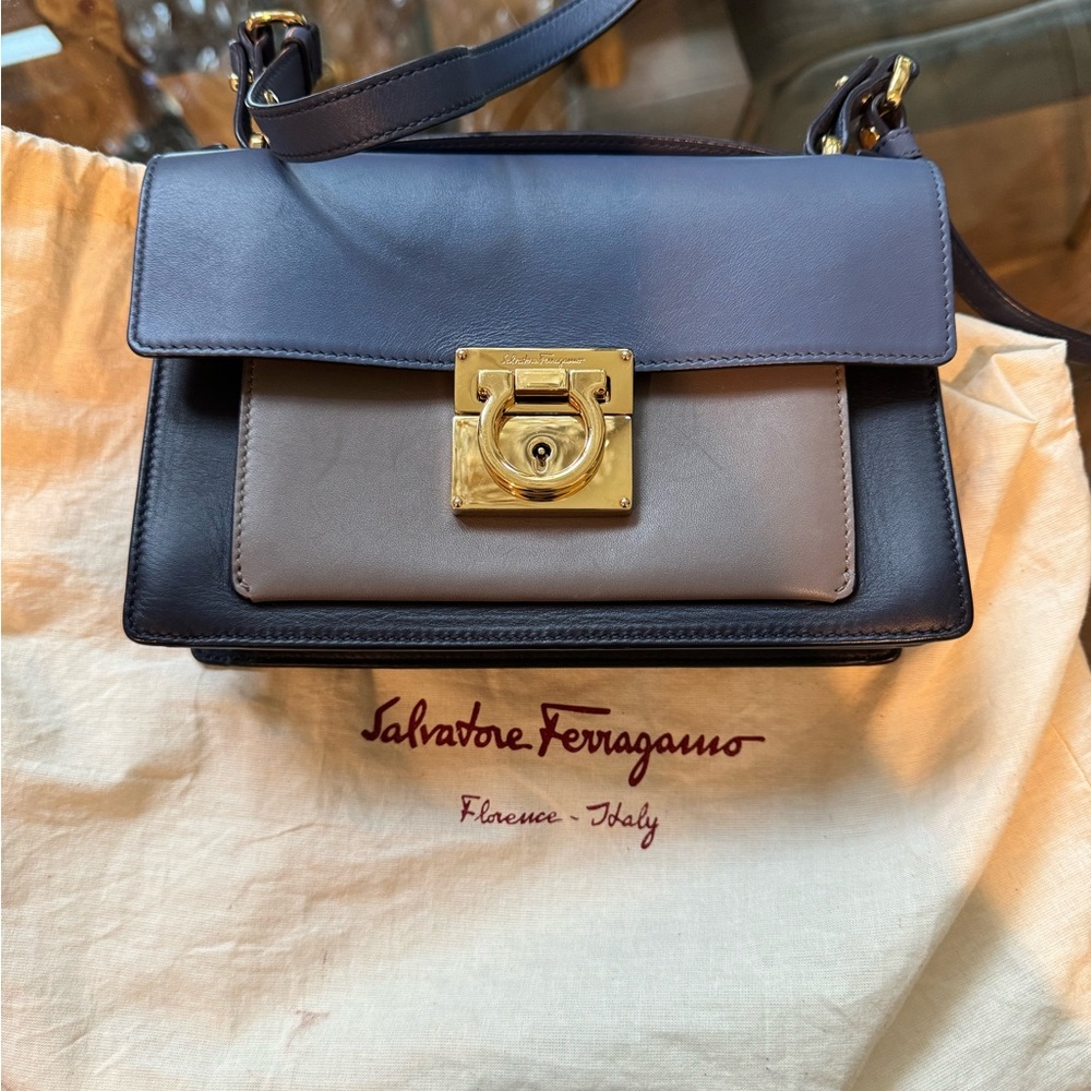 SALVATORE FERRAGAMO Med. Aileen Gancio Lock Shoulder Handbag BLUE NAVY